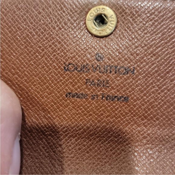 Authentic Louis Vuitton card wallet - Picture 9 of 10